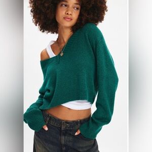 BDG Jenna Cropped V-Neck Sweater